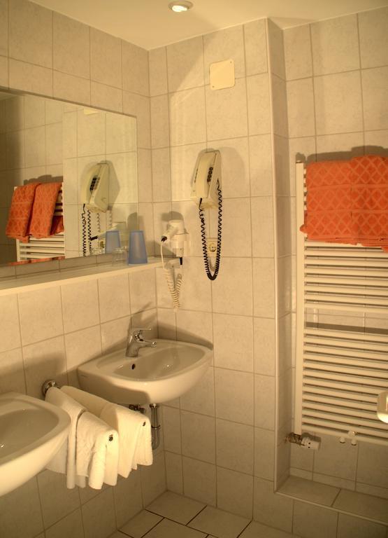 Best Breakfast - Hotel Justina バート・ヴェリスホーフェン 部屋 写真