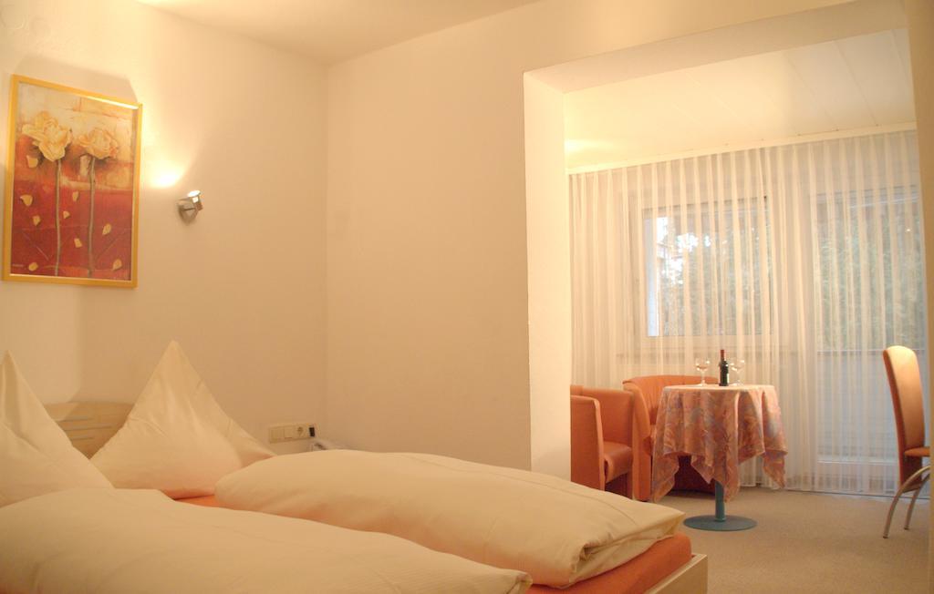 Best Breakfast - Hotel Justina バート・ヴェリスホーフェン 部屋 写真